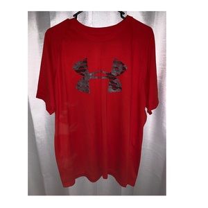 Red under amour active t-shirt